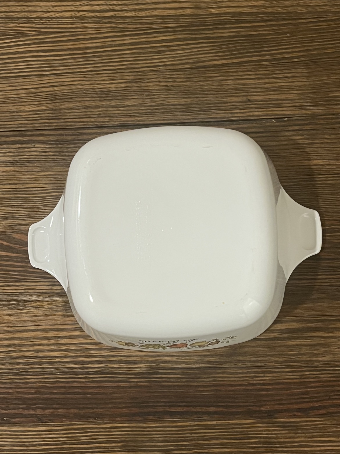 Top-down view of the dish bottom